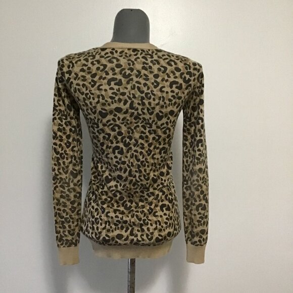 La Chapelle Leopard Print Deep V-Neck Button Front Cardigan Size XS - Picture 5 of 12